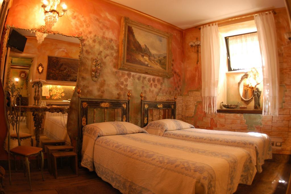 Gasthof Hospitales Del Pellegrino - Trastevere 3*